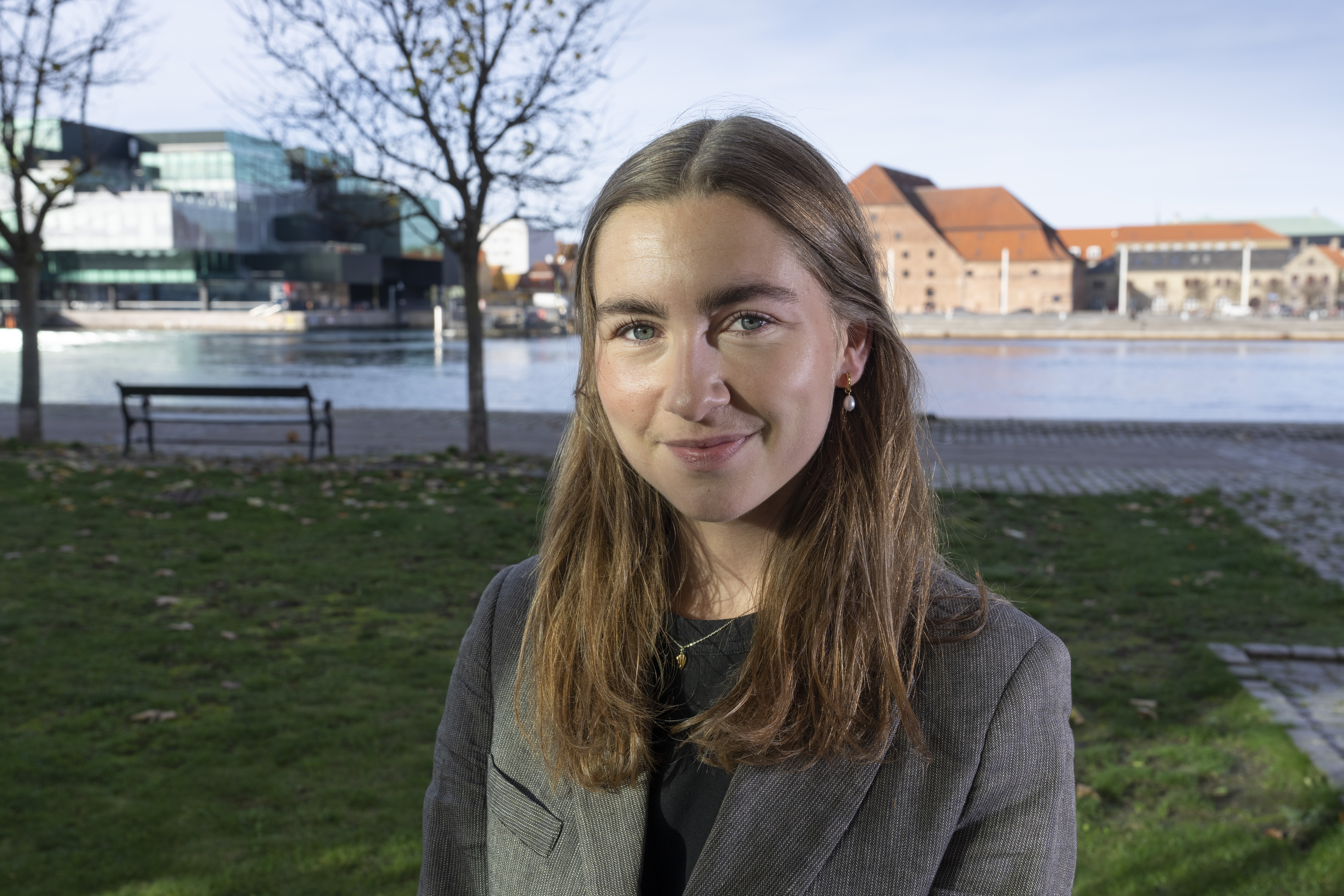 Assistant Attorney til Chas. Hude