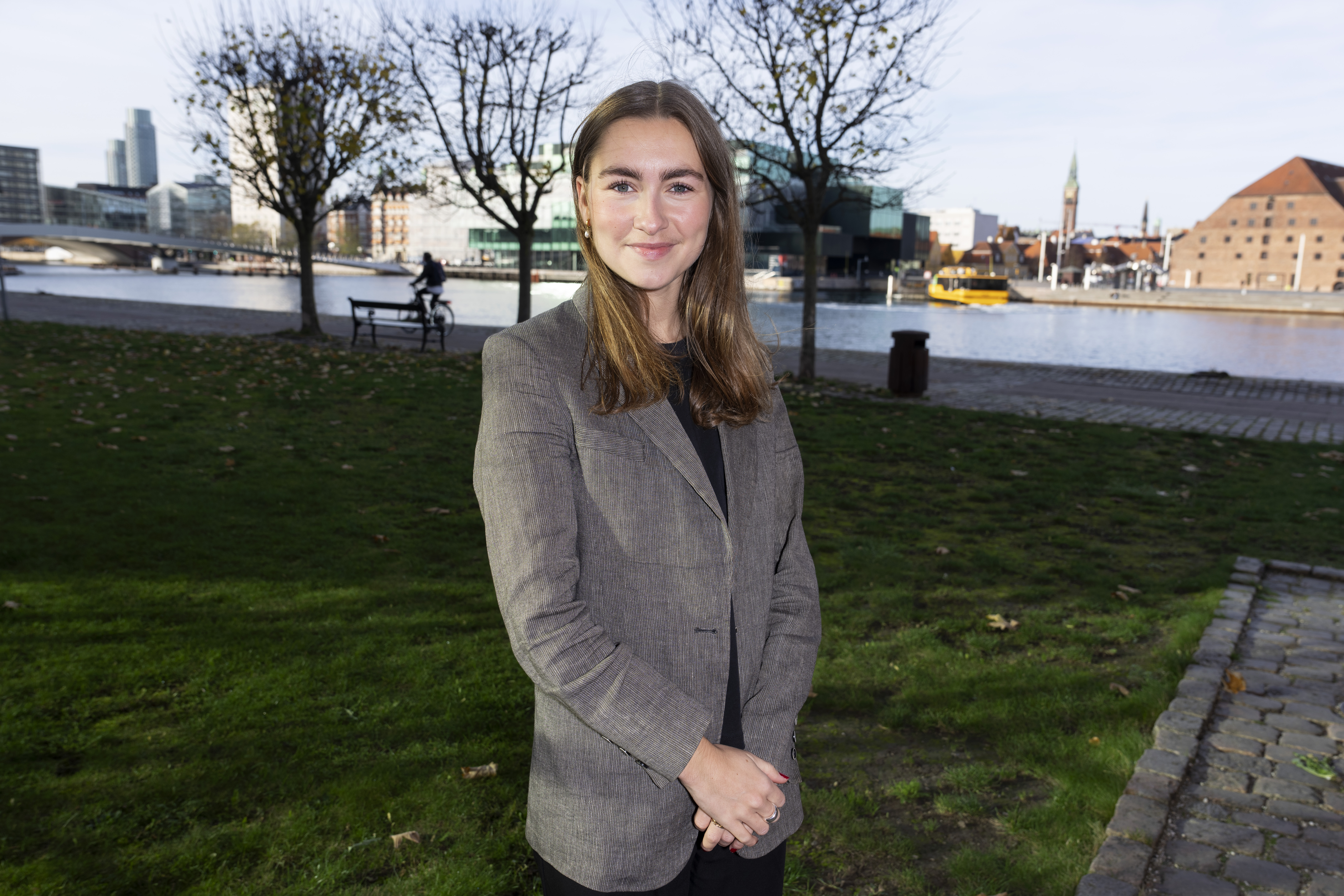 Associate Attorney til Chas. Hude